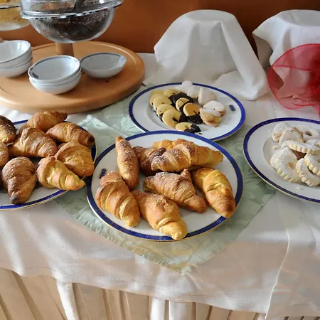 Готель Il Leon D'Oro Bari - By Farace Hotels 4*
