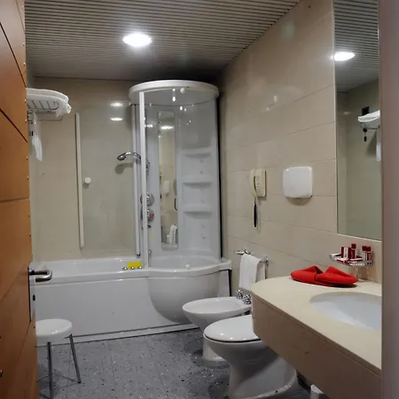 Grand Leon D'oro Hotell 4*