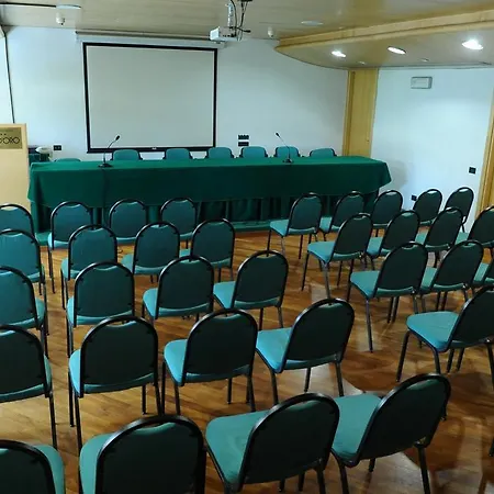 Grand Leon D'oro Hotell 4*